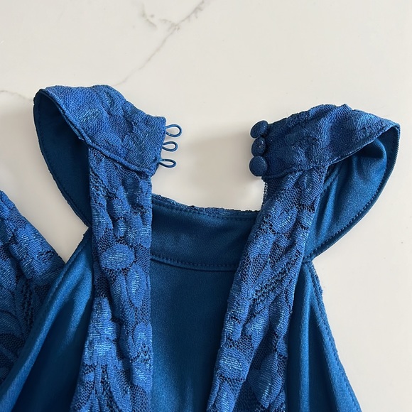 Beautiful blue lace moda international midi dress - Picture 3 of 5